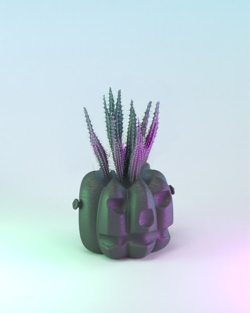 Ribbed planter pot
